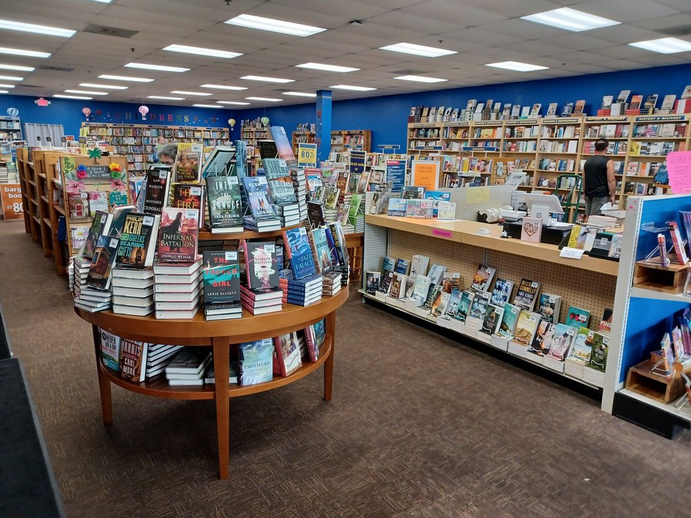 BOOK WAREHOUSE Updated October 2024 13 Photos 2601 S McKenzie St