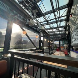 Browns Socialhouse Courtenay - Patio