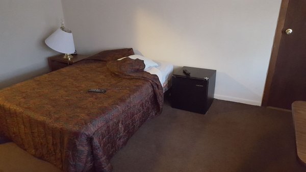 Snow Shoe Lodge & Pub by null