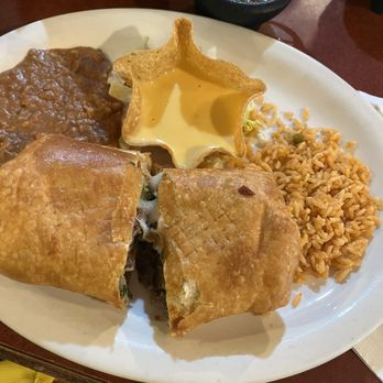 Los Pericos - Willis Burrito - Mexican Near Me - Willis, Texas