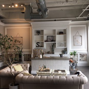 Ideal Body Chiropractic - Lobby and waiting room. - Chiropractors Near Me - Fullerton, California