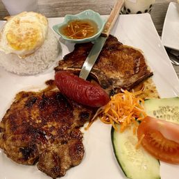 Marinated Grill pork with Fried Egg and Honey Sausage Plate