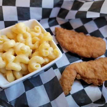 Smoked Bar & Grill - chicken tenders, Mac and cheese - Barbeque Near Me - Hummelstown, Pennsylvania Smoked Bar & Grill - chicken tenders, Mac and cheese - Barbeque Near Me - Hummelstown, Pennsylvania