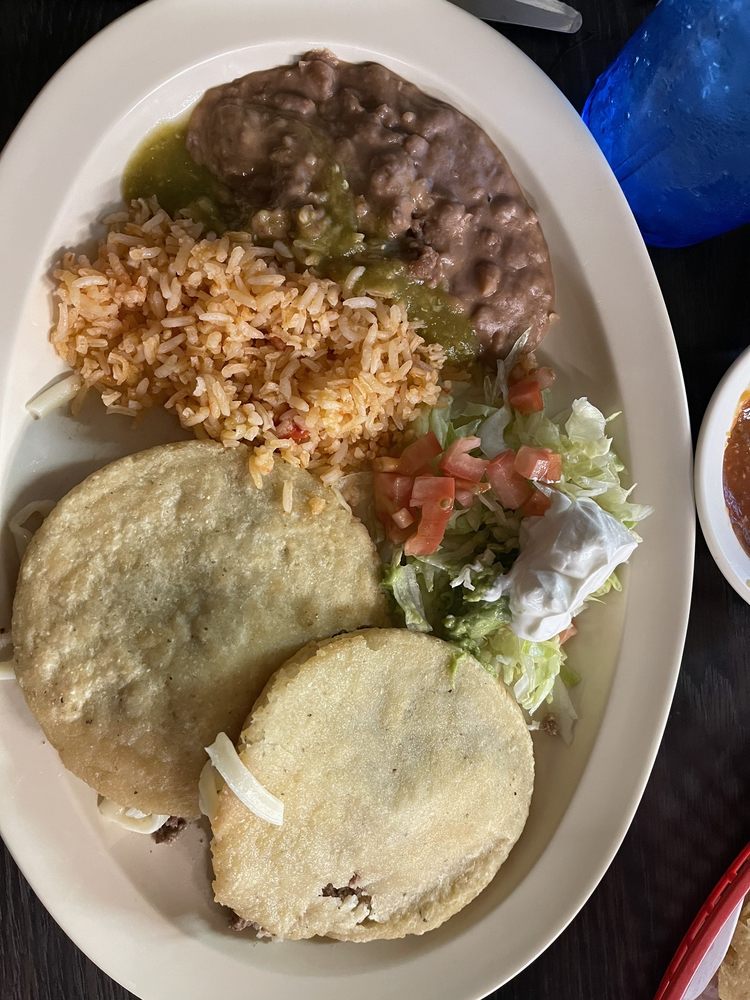 Rico's Cafe