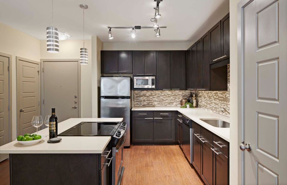 CAMDEN HENDERSON APARTMENTS Updated August 2024 118 Photos & 32