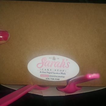 Sarah's Cake Shop - The box for my brownie - Food Trucks Near Me - Chesterfield, Missouri
