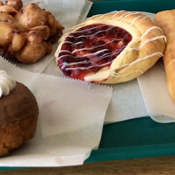 Marge's Donut Den - Bakeries Near Me - Wyoming, Michigan