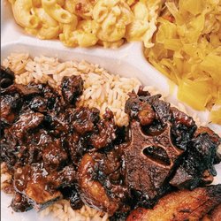 Seana's - Oxtail plate + cabbage + rice + mac and cheese.