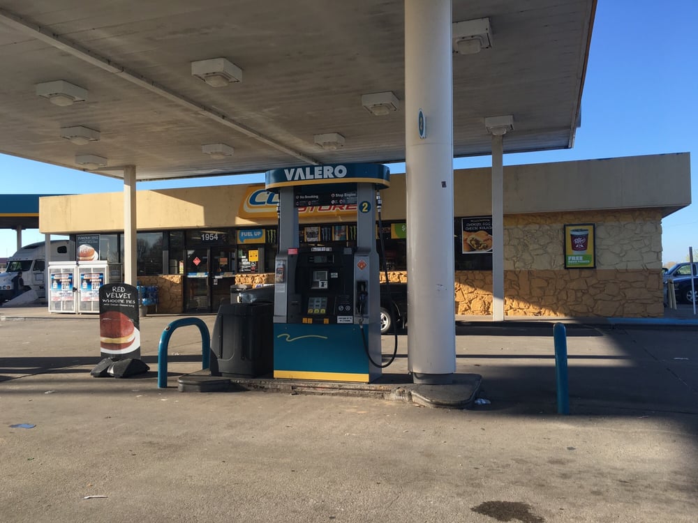 VALERO Updated September 2024 1954 Hwy 31 N, Lonoke, Arkansas Gas