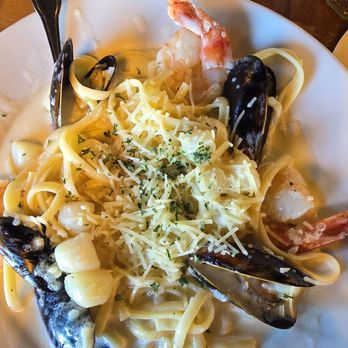 Tradewinds Cafe & Bar - Seafood linguine - Breakfast & Brunch Near Me - Oxnard, California