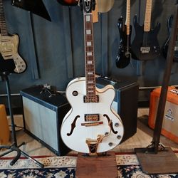 Fort Wayne Guitar Exchange - My Xmas is gonna be TOTALY AWSOME THIS YEAR!