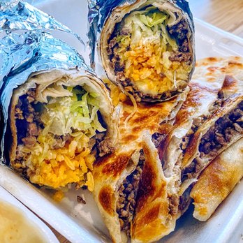 Totopos - Quesadilla with Meat and Burrito - Mexican Near Me - Naperville, Illinois