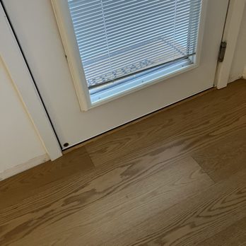 Hardwood Floor Specialist - Door to patio - Flooring Near Me - Vancouver, Washington Hardwood Floor Specialist - Door to patio - Flooring Near Me - Vancouver, Washington