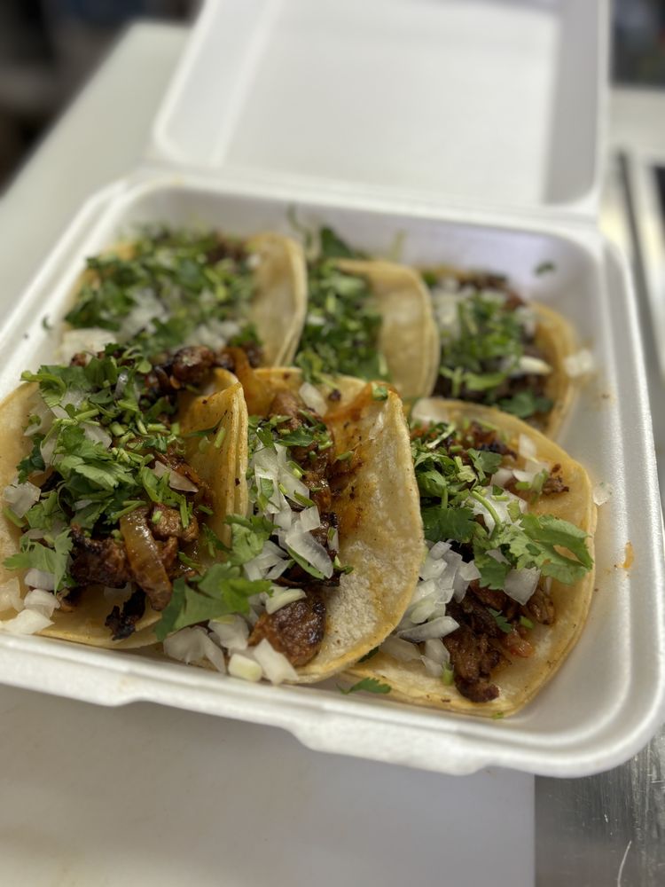 Alex Tacos To Go Logo