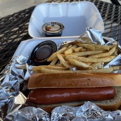 Kid's hot dog with fries
