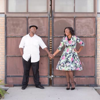 Tres Chic - Engagement Shoot - Personal Shopping Near Me