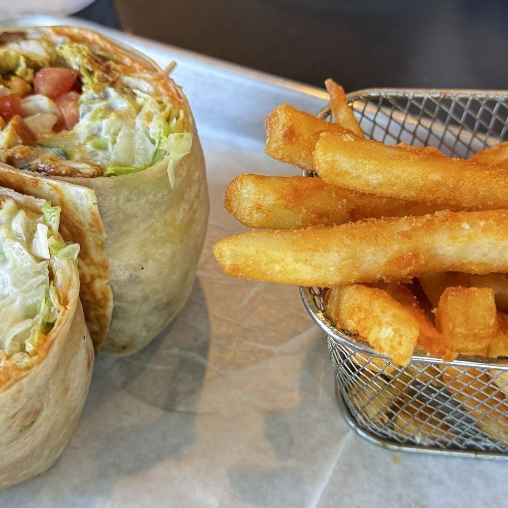 Broadway Plates And Pints - Burgers Near Me - Grove City, Ohio