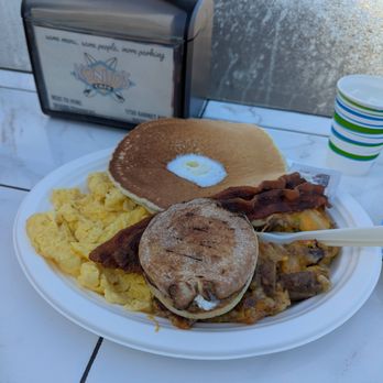 Kono's Cafe - Breakfast & Brunch Near Me - San Diego, California Kono's Cafe - Breakfast & Brunch Near Me - San Diego, California