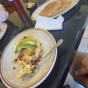 Fuente de cafe - Half eaten omelette and pancakes - Mexican Near Me - Lake Stevens, Washington Fuente de cafe - Half eaten omelette and pancakes - Mexican Near Me - Lake Stevens, Washington