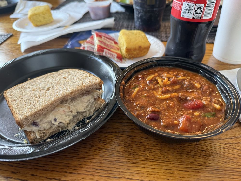 Recipes By Miss Risa Logo