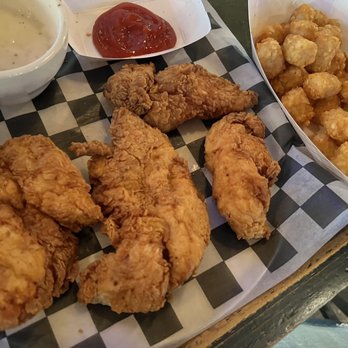 Gordon Street Tavern - Chicken strip dinner with tots - Pubs Near Me - Alvin, Texas Gordon Street Tavern - Chicken strip dinner with tots - Pubs Near Me - Alvin, Texas