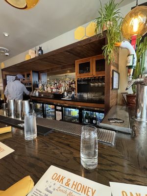 Oak and Honey by null