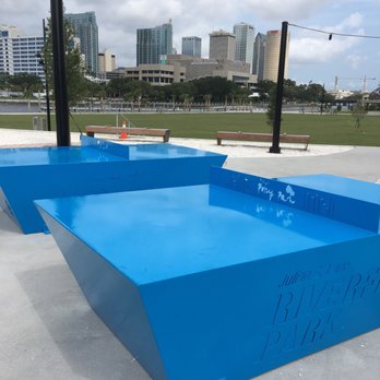 Julian B Lane Riverfront Park - Parks Near Me - Tampa, Florida