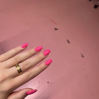 Varnish Lab - Nail Salons Near Me - Playa Vista, California