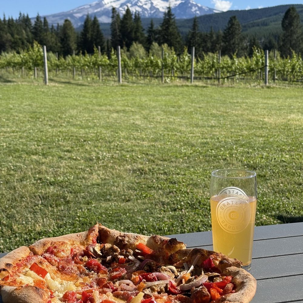 Grateful Vineyard - Wine Tasting Room Near Me - Mount Hood, Oregon Grateful Vineyard - Wine Tasting Room Near Me - Mount Hood, Oregon