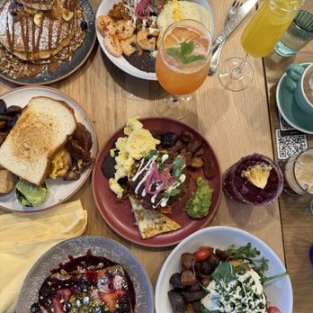 Totem - The spread!! - Comfort Food Near Me - Colorado Springs, Colorado