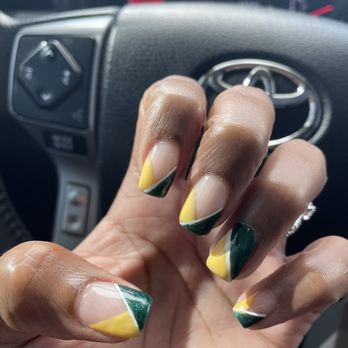 Grand Nails Lounge - Gorgeous Nails by Susan - Nail Salons Near Me - Phoenix, Arizona