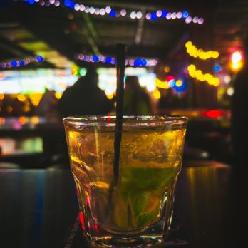 Little Woodrow's Tomball - Double whiskey and soda, 2 limes. - Sports Bars Near Me - Tomball, Texas