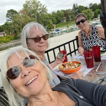 TRADER JACK’S RIVERSIDE GRILLE - 104 Photos & 130 Reviews - 35901 Lake