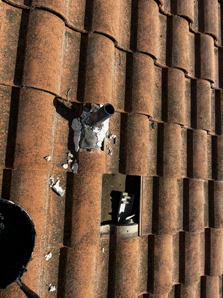 Slide of A&G New Generation Roofing