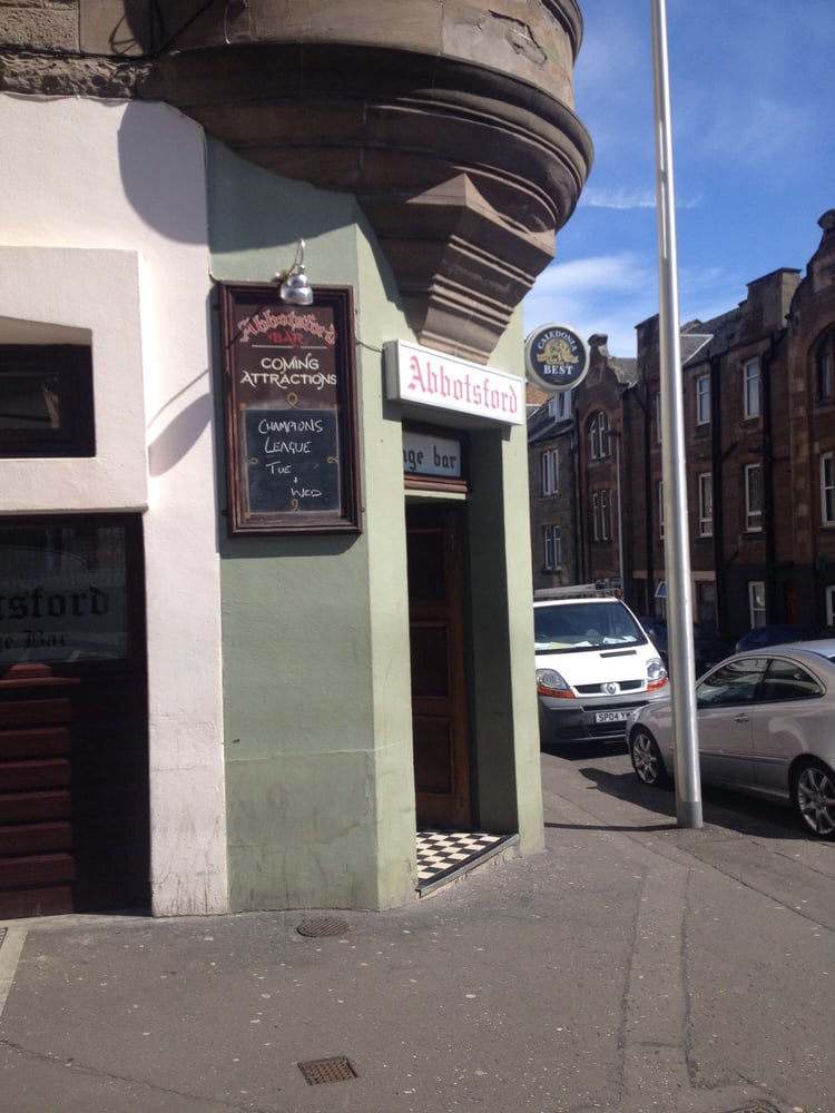 THE ABBOTSFORD LOUNGE BAR Updated June 2024 1113 Abbot Street