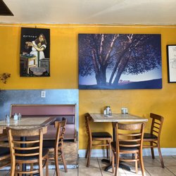 Alem's Coffee - Inside the restaurant