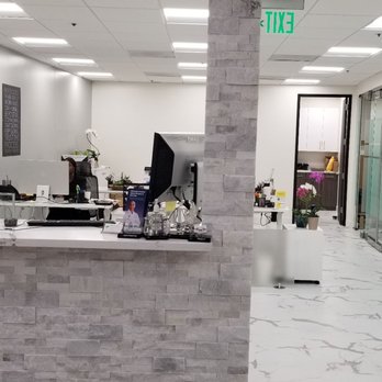 Hooman Melamed, MD FAAOS - Orthopedists Near Me - Beverly Hills, California Hooman Melamed, MD FAAOS - Orthopedists Near Me - Beverly Hills, California