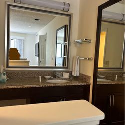 Residence Inn by Marriott San Diego La Jolla - Bathroom upstairs