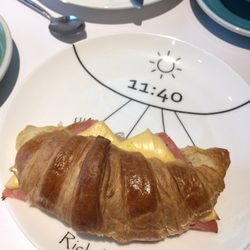 Madera Cafe - Ham and cheese crossiant