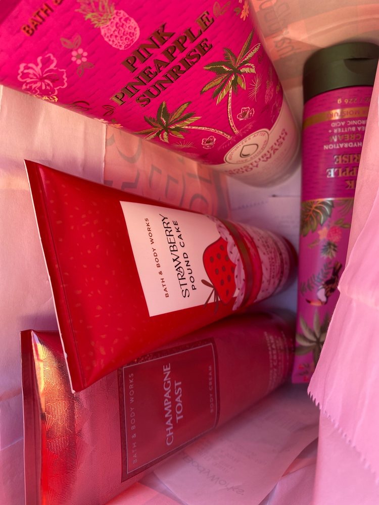 BATH & BODY WORKS Updated September 2024 39 Photos & 13 Reviews