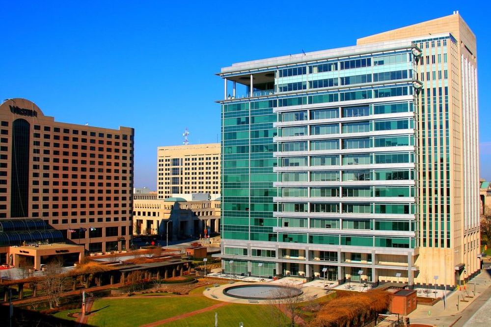 SIMON PROPERTY GROUP 225 W Washington St, Indianapolis, Indiana