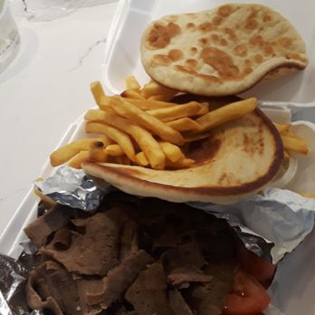 Hub's Restaurant - Gyro plate ask for an extra pita bread you will need it - American Near Me - Chicago, Illinois