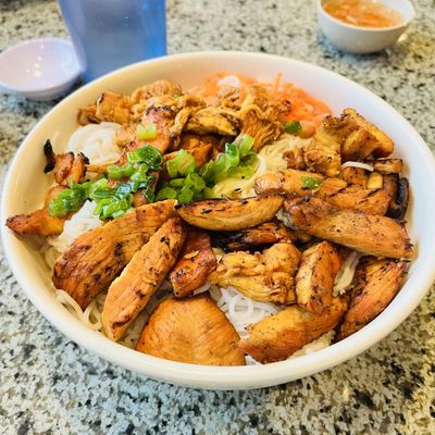 Phở Saigon 8 by null