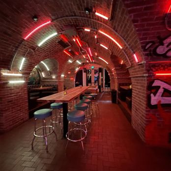Devil's Hideaway - Wine Bars Near Me - Tempe, Arizona