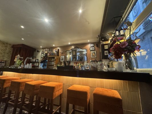 Milk esmorzars · tapes · bar by null