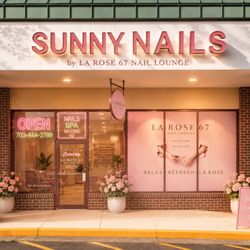 Welcome to the new Sunny by LA ROSE 67 Nail Lounge. Inspired by French elegance, our salon offers a relaxing atmosphere, beautiful décor