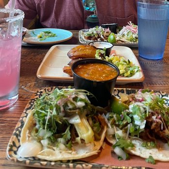 Papi's Tacos - Hampden - Braised short rib street tacos, platanos and street tacos Al pastor (back). - Bars Near Me - Baltimore, Maryland Papi's Tacos - Hampden - Braised short rib street tacos, platanos and street tacos Al pastor (back). - Bars Near Me - Baltimore, Maryland