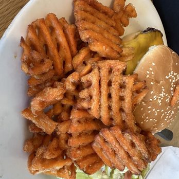 Molly Brown's Country Cafe - Cheeseburger with sweet potato fries - Breakfast & Brunch Near Me - Hesperia, California
