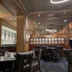 Beau's Grille - Indoor dining