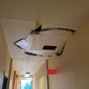 Griffis at The Domain - Water damage that they have only let get worse. - Apartments Near Me - Austin, Texas Griffis at The Domain - Water damage that they have only let get worse. - Apartments Near Me - Austin, Texas